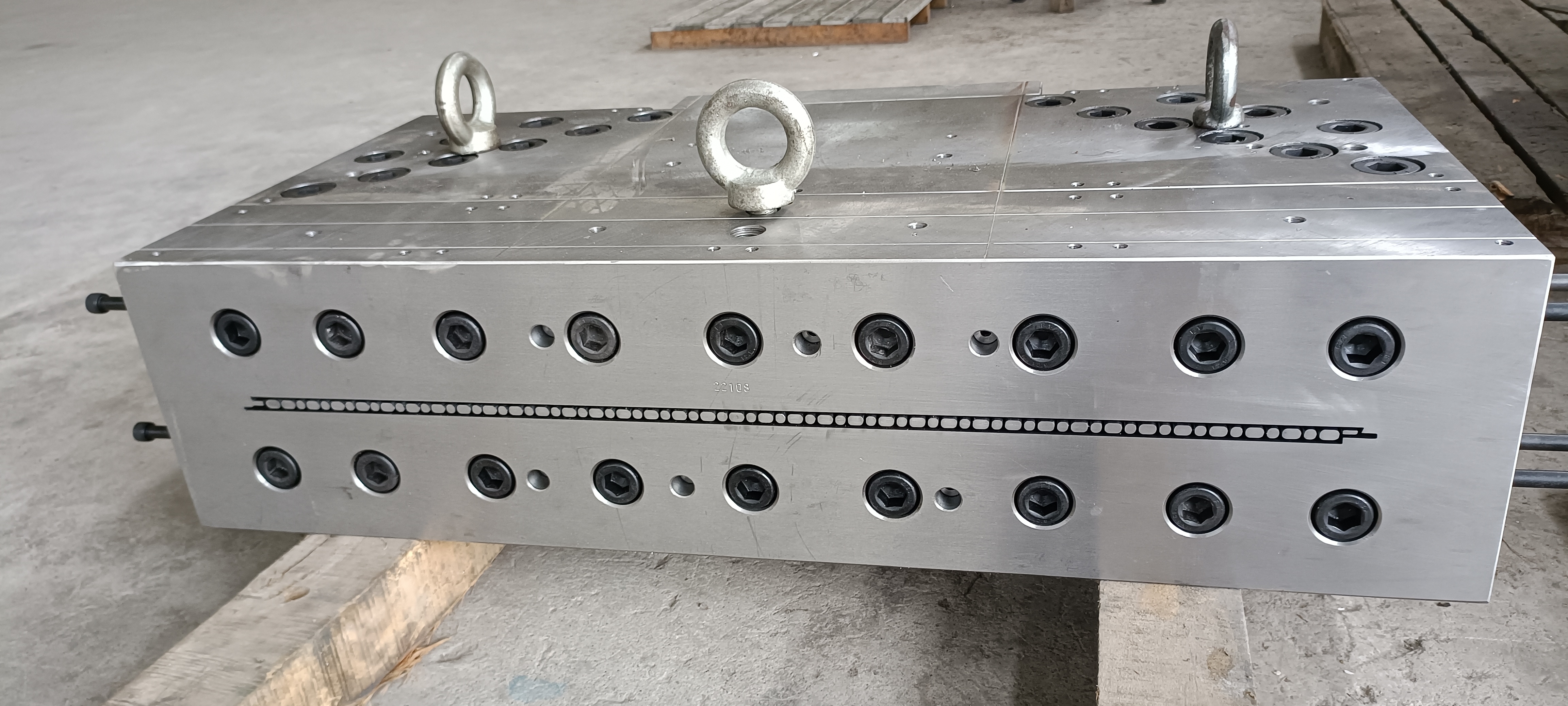 寬幅板材、中空門模具